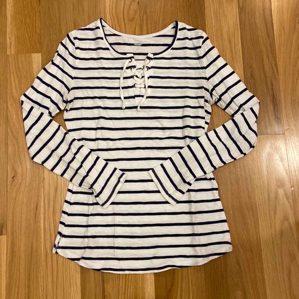 Girls Old navy long sleeve shirt size 14/XL